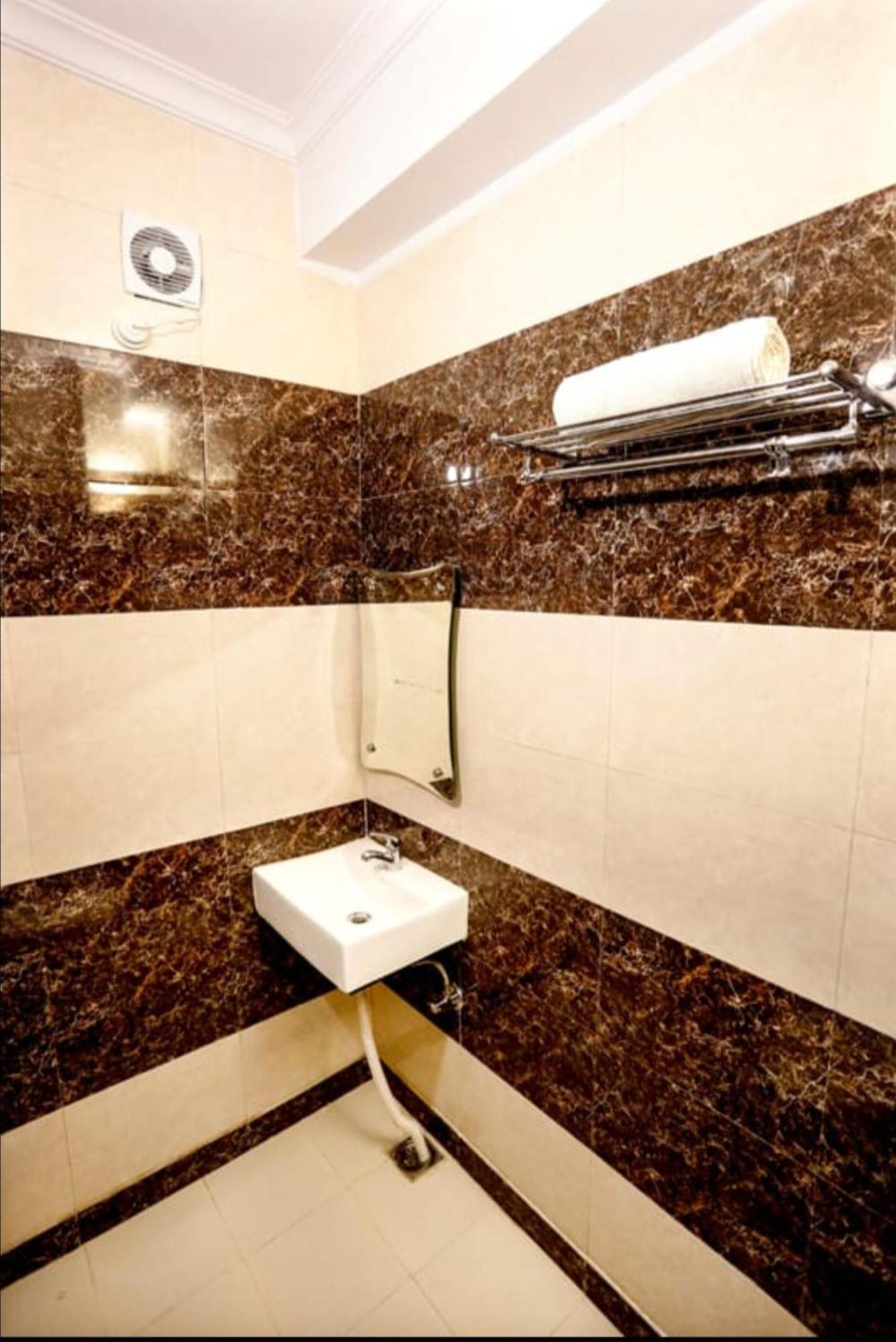 Airport Hotel Edge Home Stay 뉴델리 외부 사진