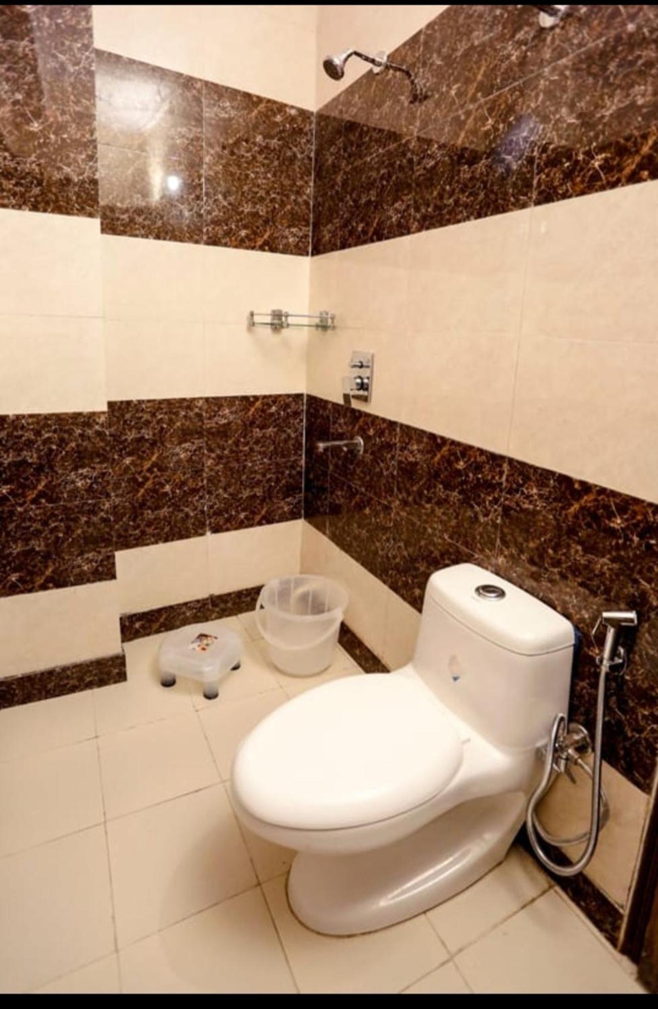 Airport Hotel Edge Home Stay 뉴델리 외부 사진