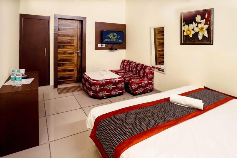 Airport Hotel Edge Home Stay 뉴델리 외부 사진