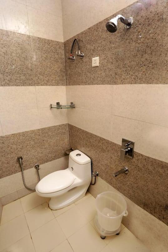 Airport Hotel Edge Home Stay 뉴델리 외부 사진