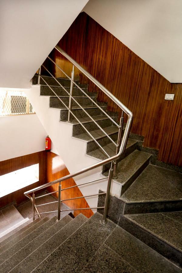 Airport Hotel Edge Home Stay 뉴델리 외부 사진